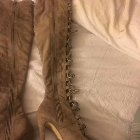 ASOS Lace Up Heeled Boots - Picture 4 of 6